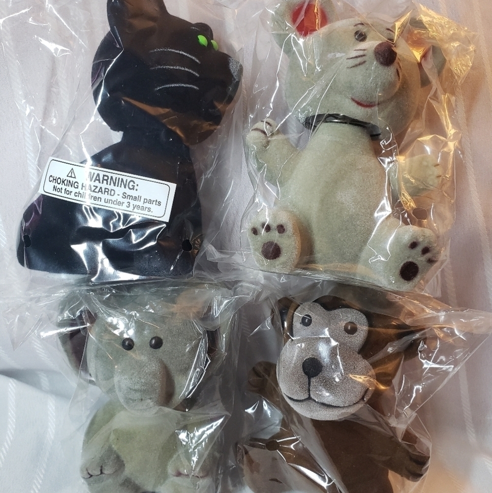 Car dashboard bobblehead set